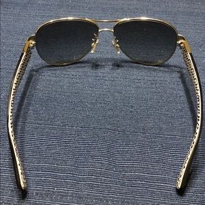 coach sunglasses hc7009q
